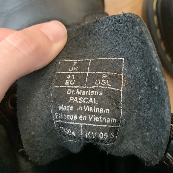 ❤️SOLD❤️ Dr. Martens Pascal Combat Lace-Up Boot - Picture 10 of 11